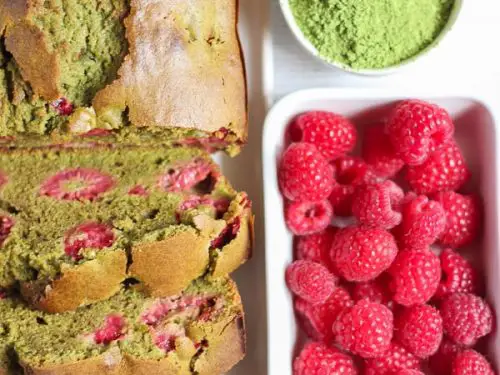 Cake Au The Vert Matcha Et Framboises Elle Mijote Quelque Chose