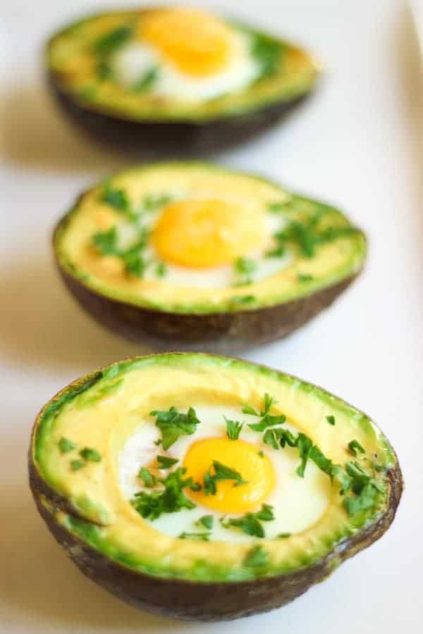 Avocats au four aux oeufs et au bacon 1 Avocats au four aux oeufs et au bacon