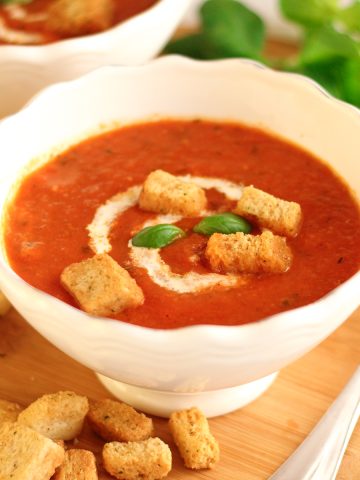 Soupe de tomates rôties au basilic