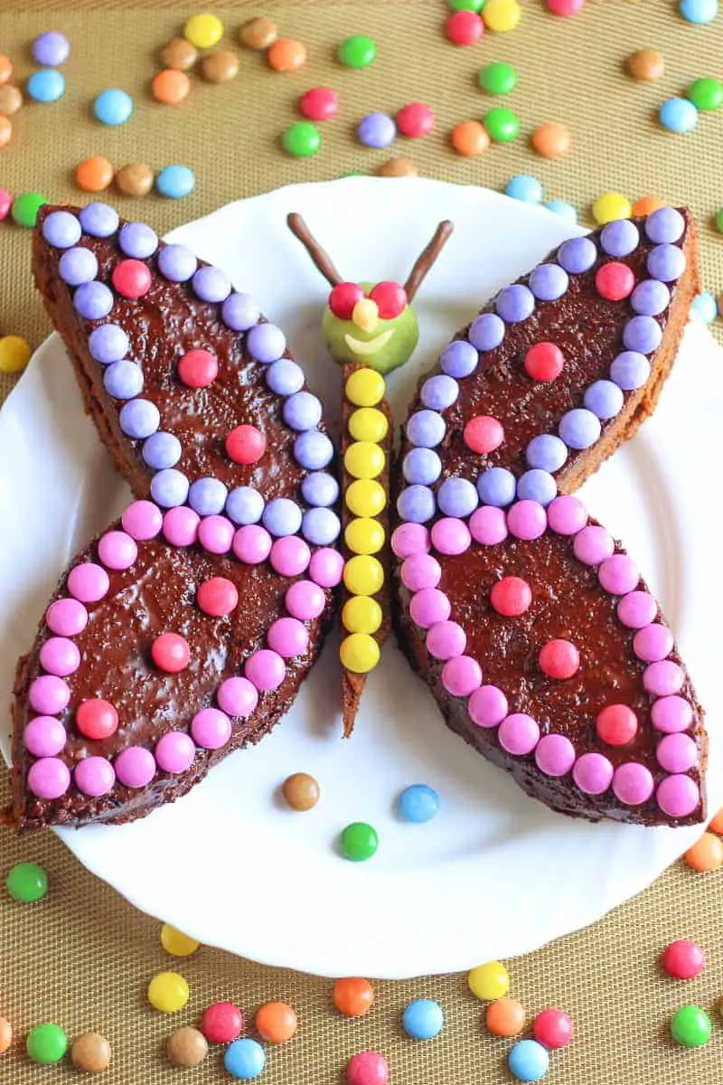 Gâteau d'anniversaire en forme de papillon - Elle Mijote Quelque Chose
