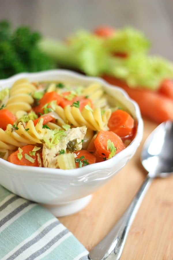 Soupe de poulet aux nouilles